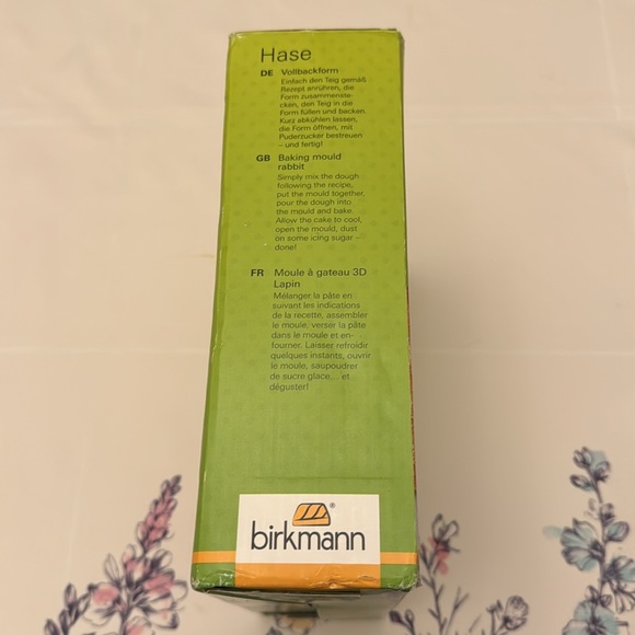 Easter Bunny Cake Mold Made in Germany! - Picture 4 of 7